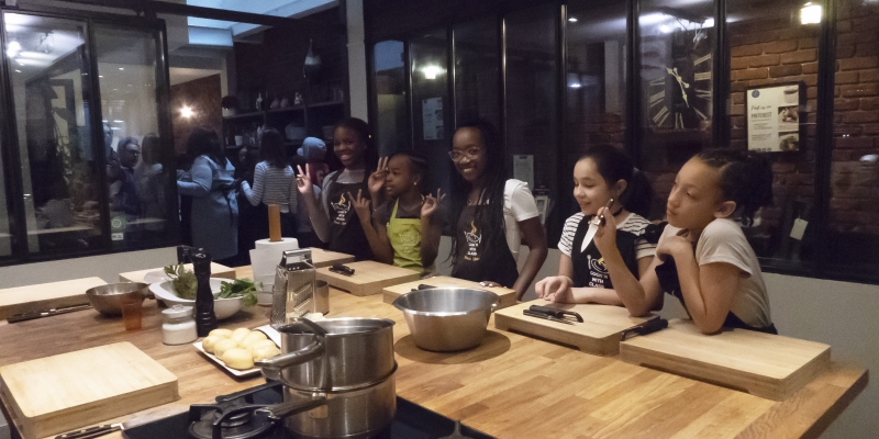 Cook'n with Class - La Cima Elementary Charter School's Gourmet Cooking Experience in Paris